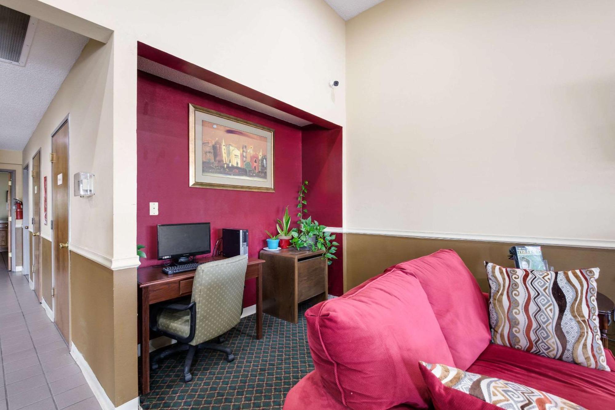 Econo Lodge Inn & Suites East Knoxville Exterior foto