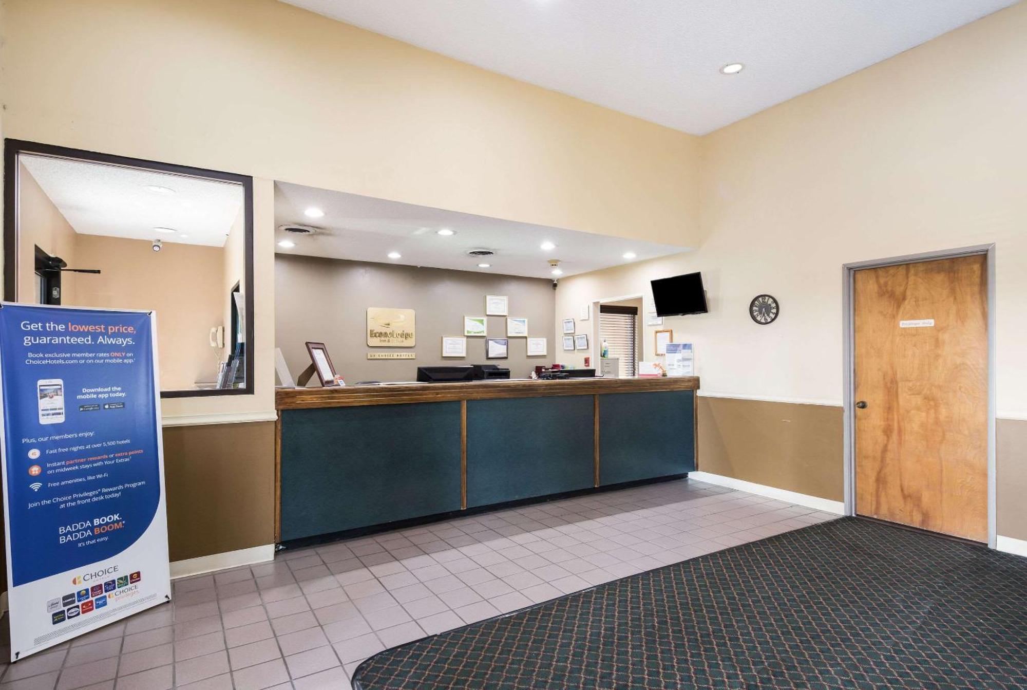 Econo Lodge Inn & Suites East Knoxville Exterior foto