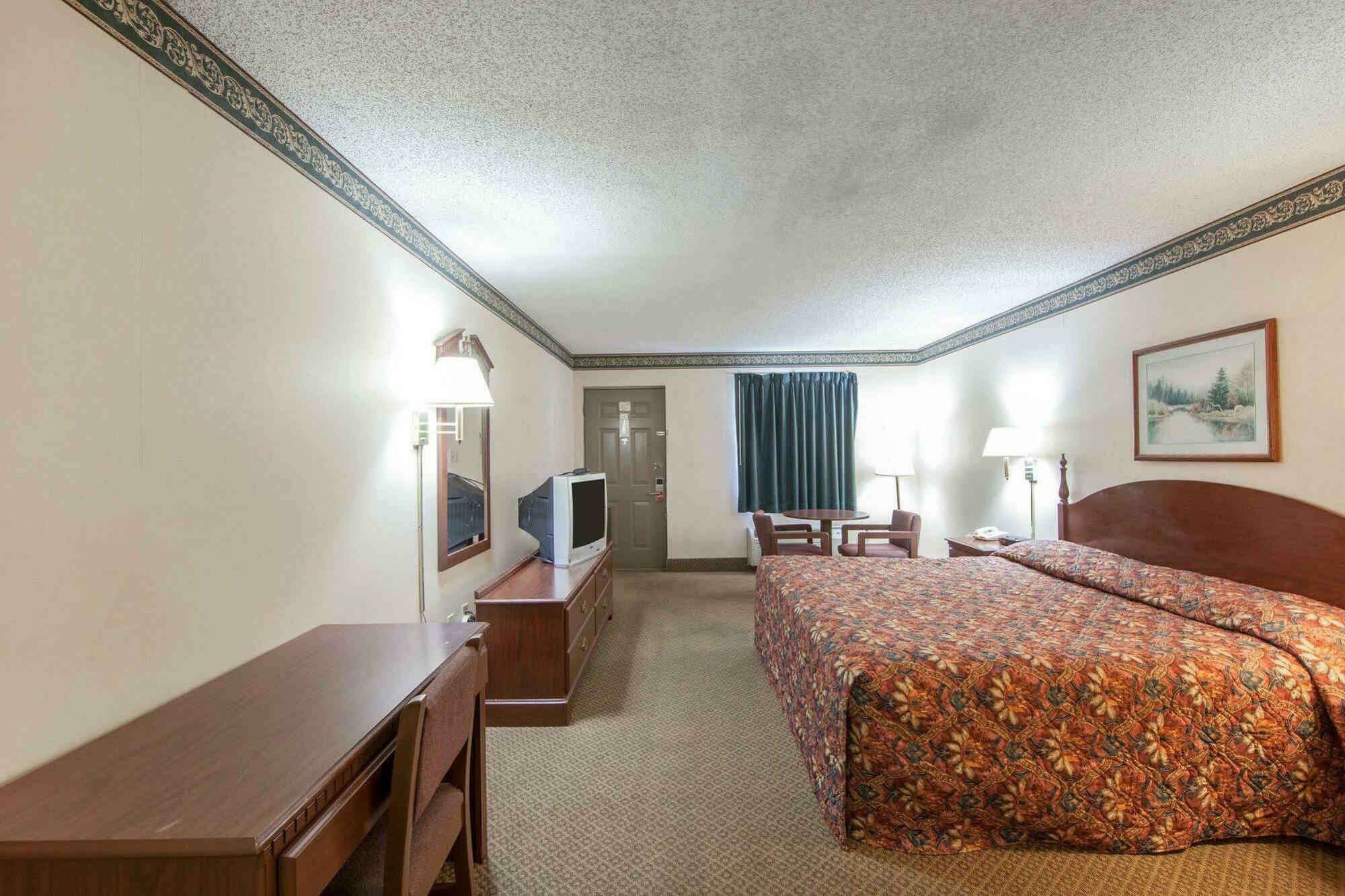 Econo Lodge Inn & Suites East Knoxville Exterior foto